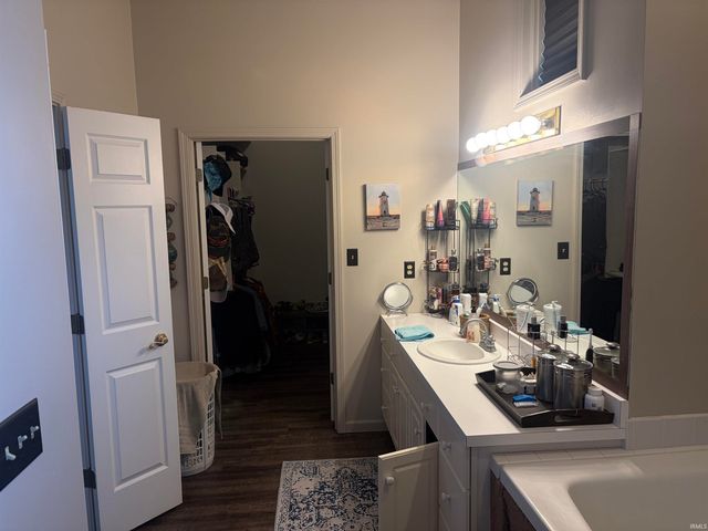 8123 W Ashford Lane, Muncie, IN 47304