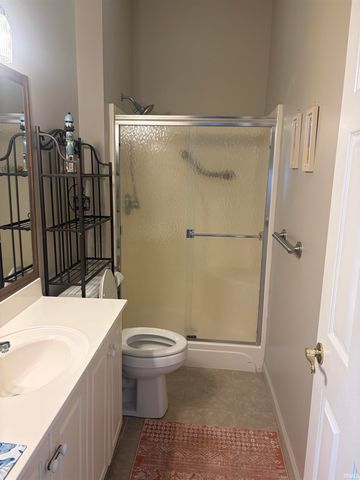 8123 W Ashford Lane, Muncie, IN 47304