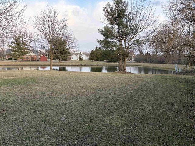 8123 W Ashford Lane, Muncie, IN 47304