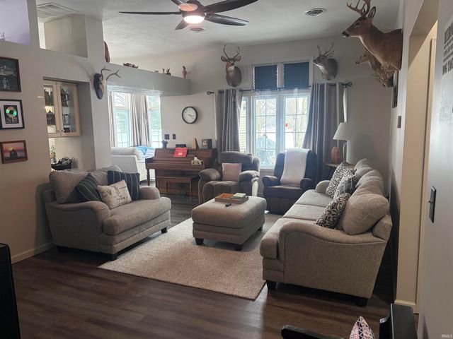 8123 W Ashford Lane, Muncie, IN 47304