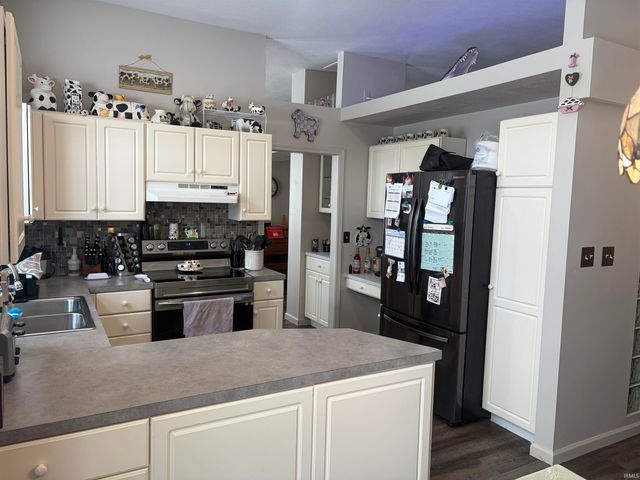 8123 W Ashford Lane, Muncie, IN 47304