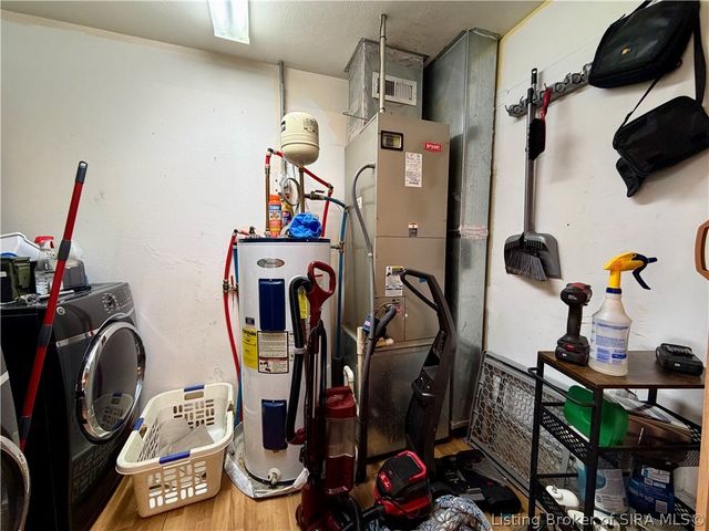 2099 E Gardner Lane, Madison, IN 47250