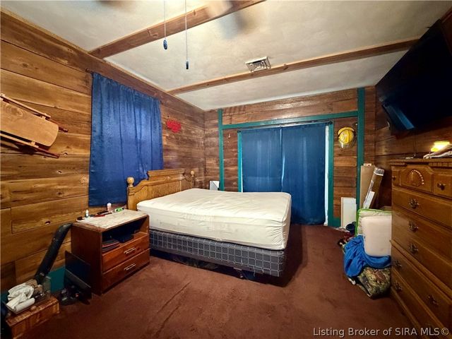 2099 E Gardner Lane, Madison, IN 47250