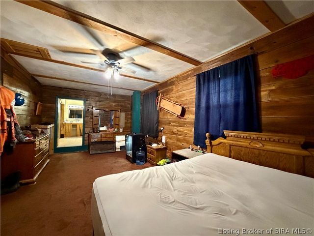 2099 E Gardner Lane, Madison, IN 47250