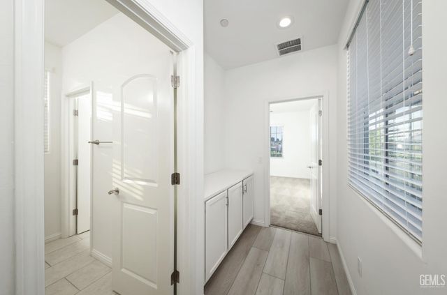 14317 Pemberley Passage, Bakersfield, CA 93311