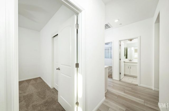 14317 Pemberley Passage, Bakersfield, CA 93311