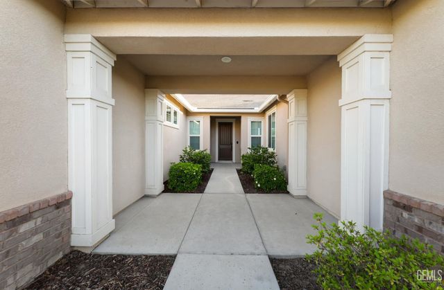 14317 Pemberley Passage, Bakersfield, CA 93311
