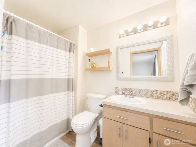 4709 Stikes Drive SE, Lacey, WA 98503