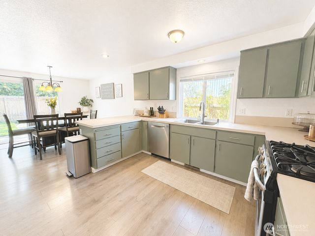 4709 Stikes Drive SE, Lacey, WA 98503