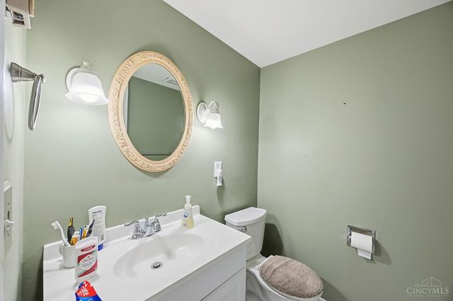 6433 Springdale Road, Colerain Twp, OH 45247