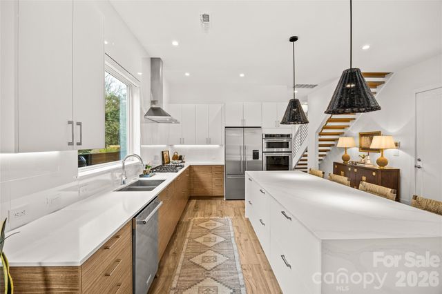 1267 Realta Drive, Charlotte, NC 28211