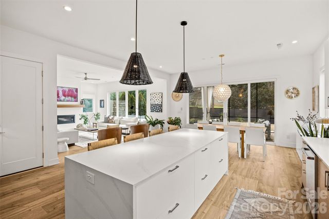 1267 Realta Drive, Charlotte, NC 28211