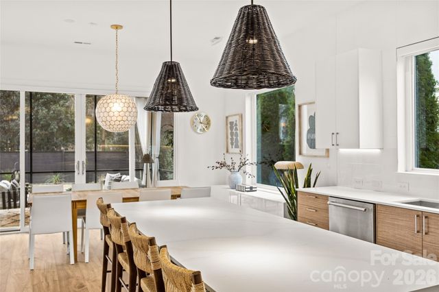 1267 Realta Drive, Charlotte, NC 28211