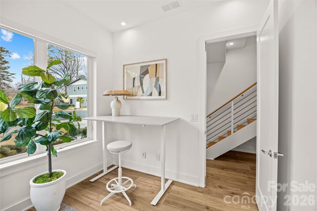 1267 Realta Drive, Charlotte, NC 28211