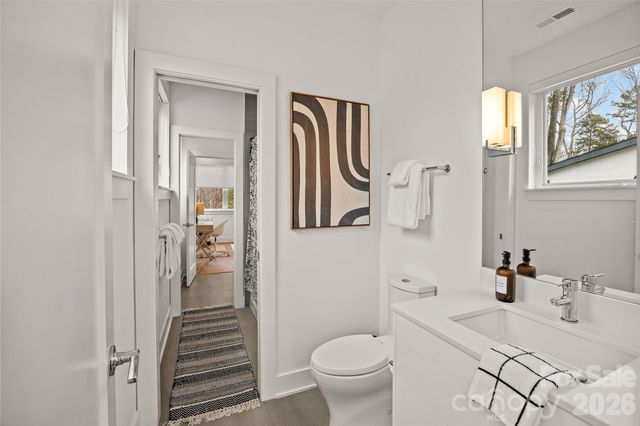 1267 Realta Drive, Charlotte, NC 28211