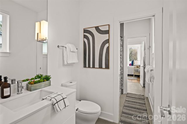 1267 Realta Drive, Charlotte, NC 28211