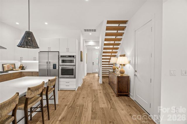 1267 Realta Drive, Charlotte, NC 28211