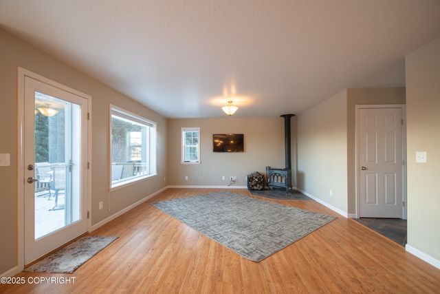 925 Soundview Avenue, Homer, AK 99603