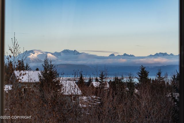 925 Soundview Avenue, Homer, AK 99603