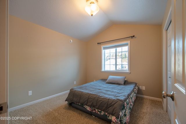 925 Soundview Avenue, Homer, AK 99603