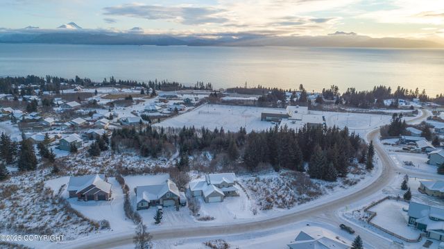 925 Soundview Avenue, Homer, AK 99603