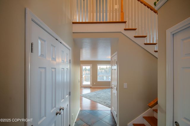 925 Soundview Avenue, Homer, AK 99603