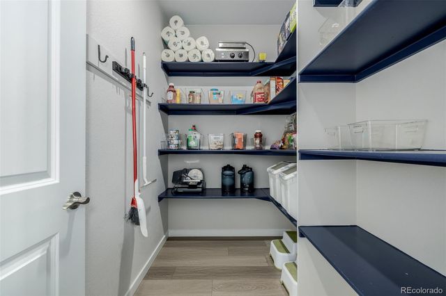 23652 E 40th Avenue, Aurora, CO 80019