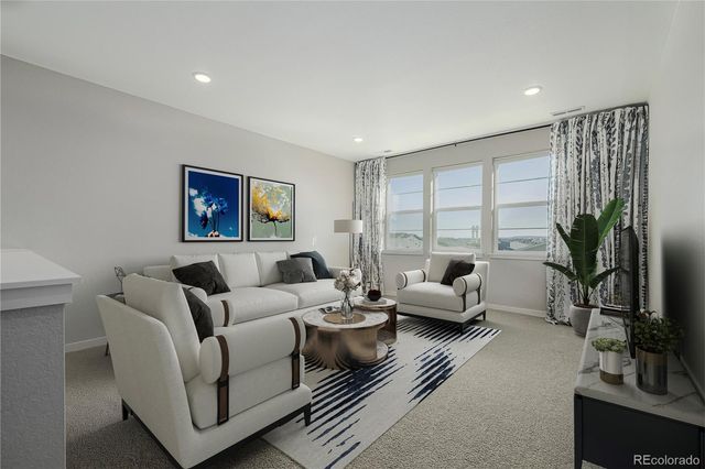 23652 E 40th Avenue, Aurora, CO 80019