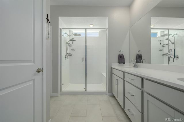 23652 E 40th Avenue, Aurora, CO 80019