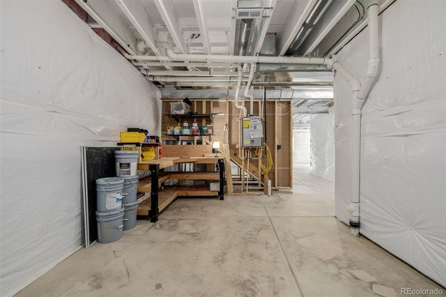 23652 E 40th Avenue, Aurora, CO 80019