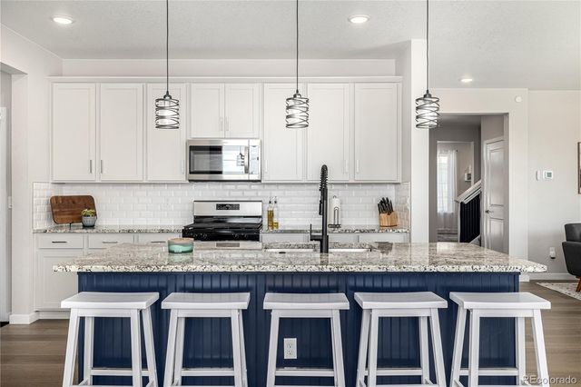 23652 E 40th Avenue, Aurora, CO 80019