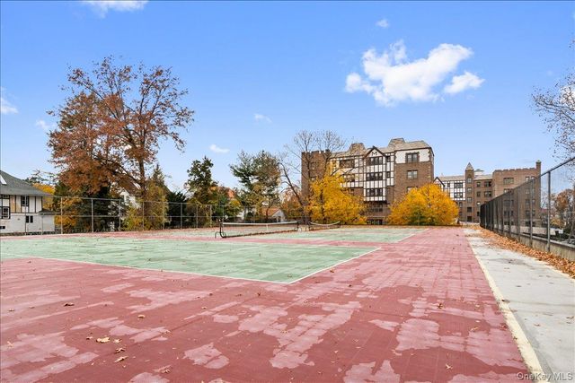 154 Pearsall Dr 1E, Mount Vernon, NY 10552