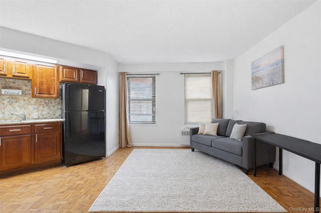 154 Pearsall Dr 1E, Mount Vernon, NY 10552