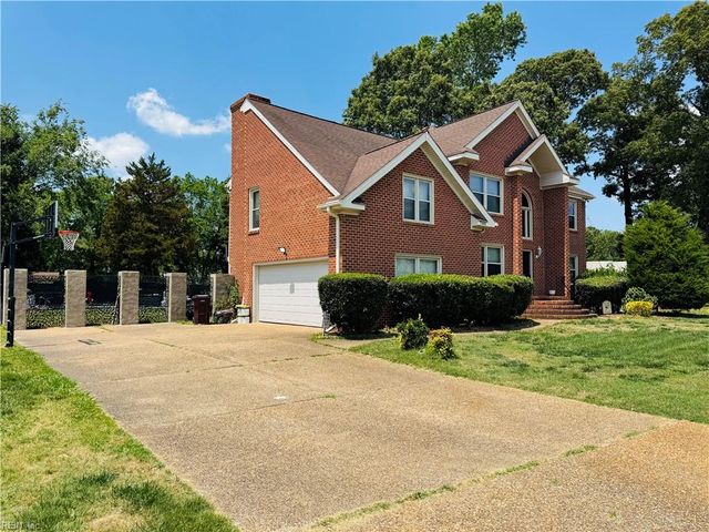 748 Greenwing DR, Chesapeake, VA 23323