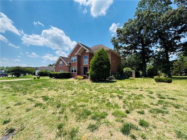 748 Greenwing DR, Chesapeake, VA 23323