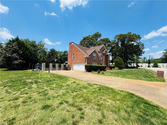 748 Greenwing DR, Chesapeake, VA 23323