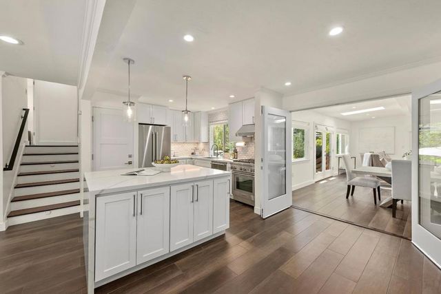 1858 Alameda De Las Pulgas, Redwood City, CA 94061