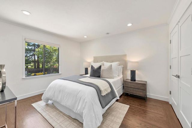 1858 Alameda De Las Pulgas, Redwood City, CA 94061