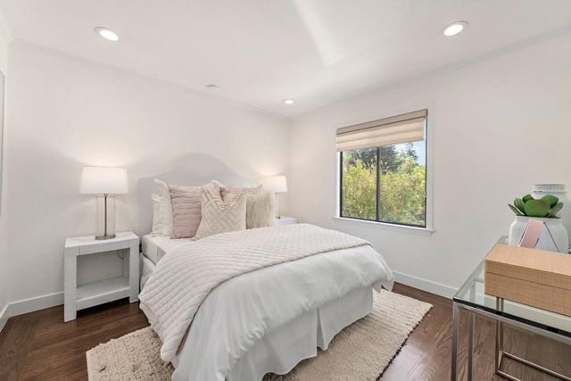 1858 Alameda De Las Pulgas, Redwood City, CA 94061