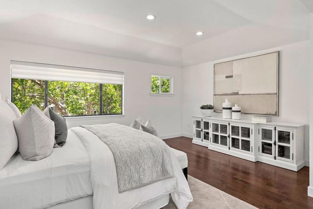 1858 Alameda De Las Pulgas, Redwood City, CA 94061