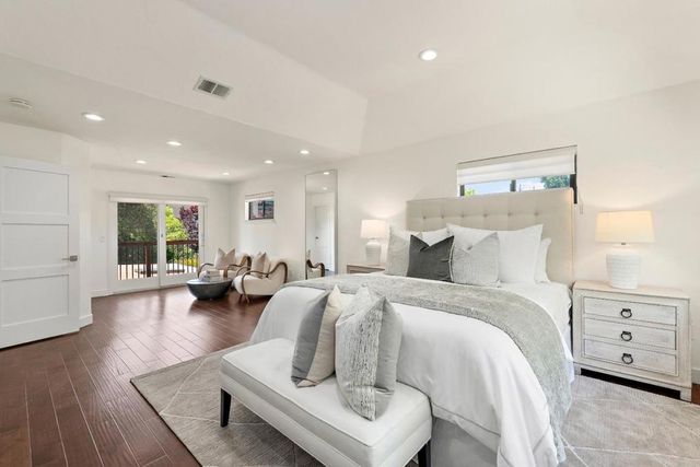1858 Alameda De Las Pulgas, Redwood City, CA 94061