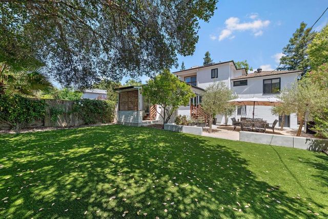 1858 Alameda De Las Pulgas, Redwood City, CA 94061