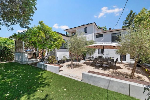 1858 Alameda De Las Pulgas, Redwood City, CA 94061