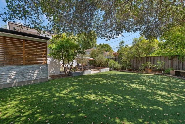 1858 Alameda De Las Pulgas, Redwood City, CA 94061