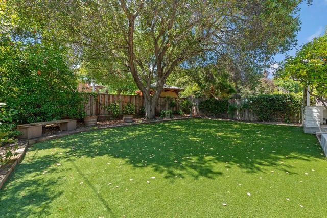 1858 Alameda De Las Pulgas, Redwood City, CA 94061