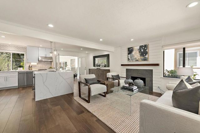 1858 Alameda De Las Pulgas, Redwood City, CA 94061