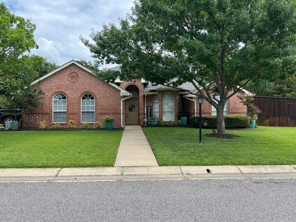 5005 Shadowood Trail, Colleyville, TX 76034