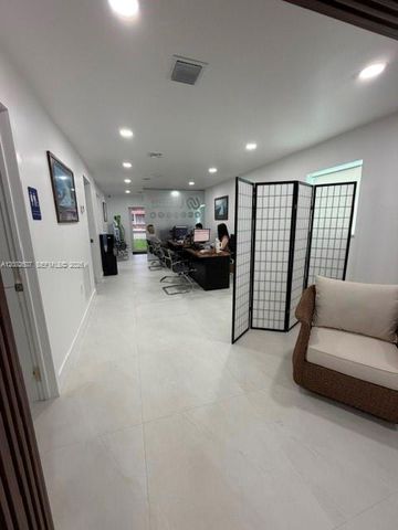 5941 Coral Way, Miami, FL 33155