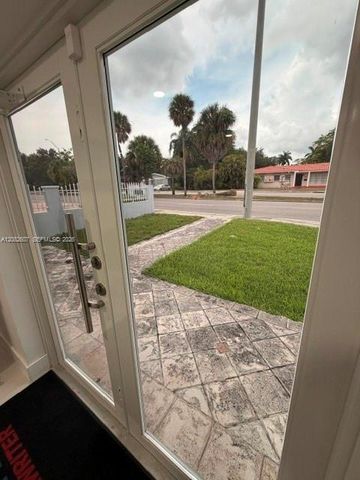 5941 Coral Way, Miami, FL 33155