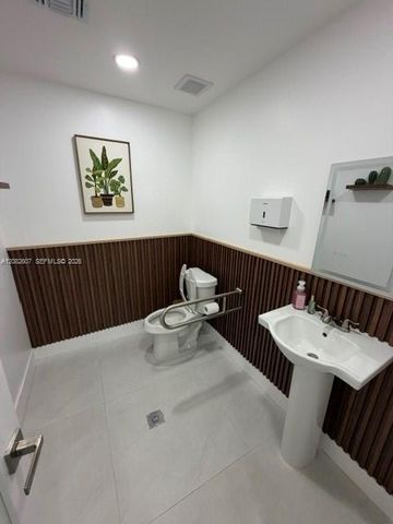 5941 Coral Way, Miami, FL 33155